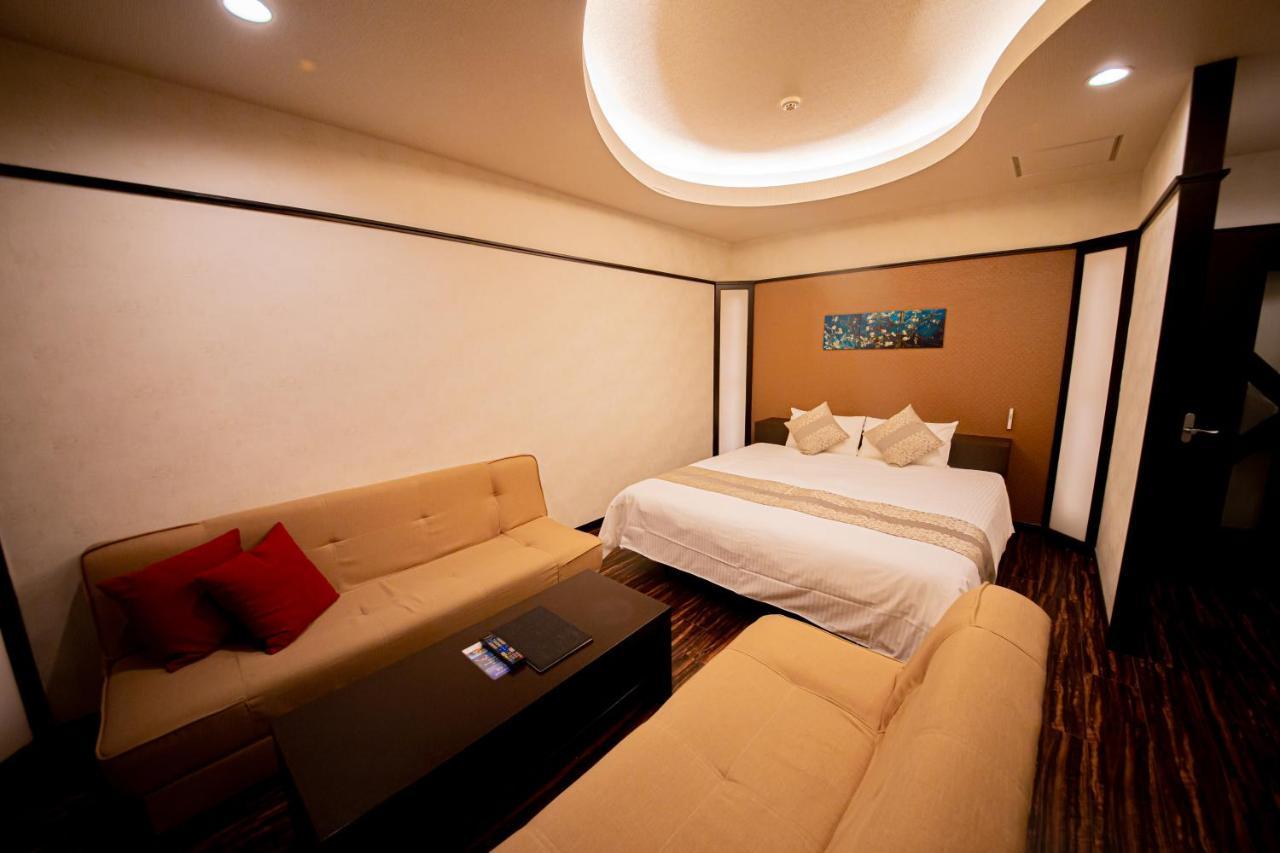Ginowan Crystal Hotel Kültér fotó