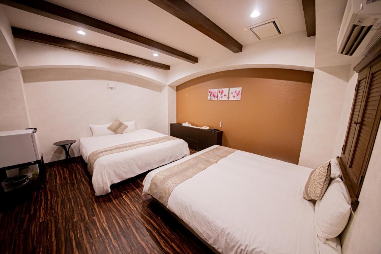 Ginowan Crystal Hotel Kültér fotó