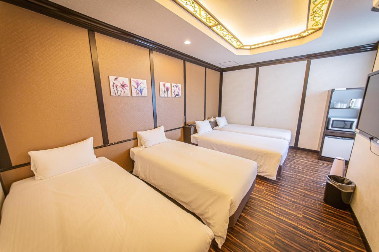 Ginowan Crystal Hotel Kültér fotó